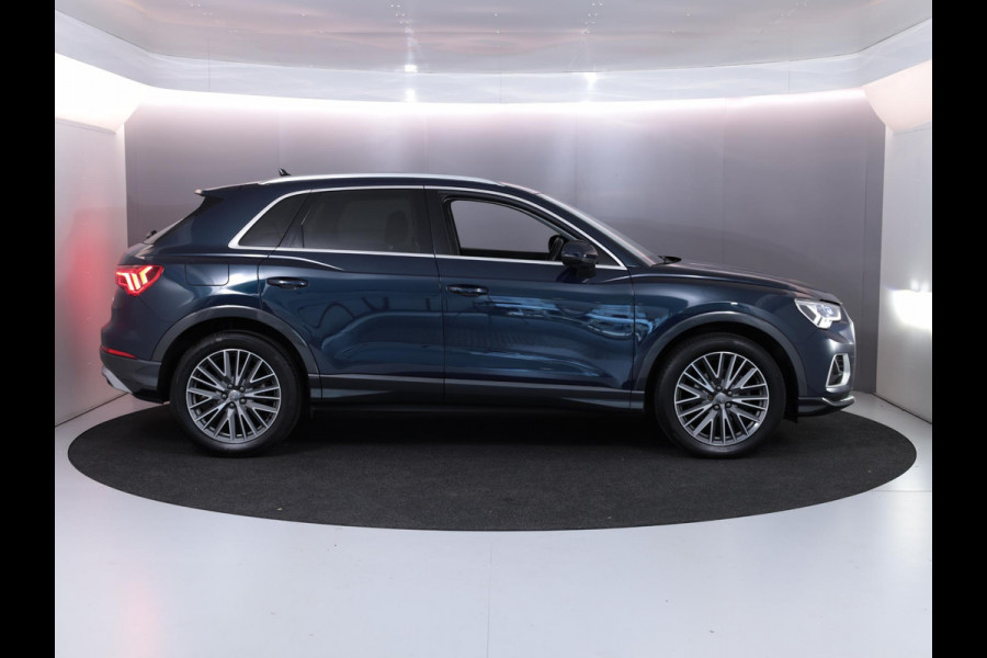 Audi Q3 35 TFSI Pro Line business 150 pk S-tronic | Navigatie | Parkeersensoren achter | Adaptieve cruise control | Lichtmetalen velgen 19" | Stoelverwarming |