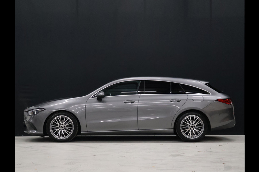 Mercedes-Benz CLA-Klasse Shooting Brake 180 Business Solution Luxury [AUTOMATISCHE ACHTERKLEP, CAMERA, PDC 360, CRUISE CONTROL, FLIPPERS, SFEERVERLICHTING, BLUETOOTH TELEFOON, AUTOMATISCHE AIRCONDITIONING, NIEUWSTAAT]