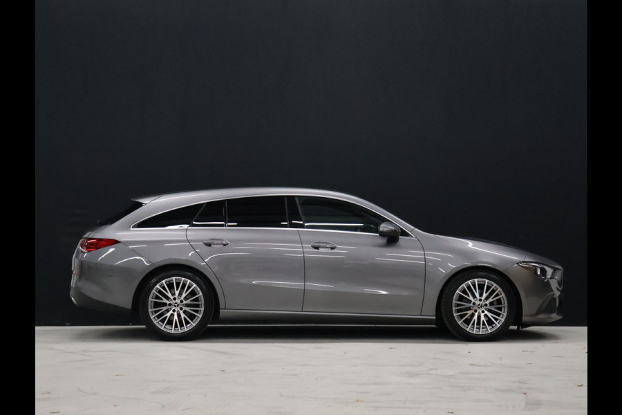Mercedes-Benz CLA-Klasse Shooting Brake 180 Business Solution Luxury [AUTOMATISCHE ACHTERKLEP, CAMERA, PDC 360, CRUISE CONTROL, FLIPPERS, SFEERVERLICHTING, BLUETOOTH TELEFOON, AUTOMATISCHE AIRCONDITIONING, NIEUWSTAAT]