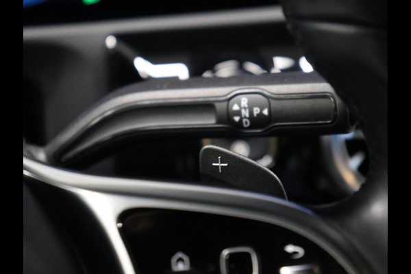 Mercedes-Benz CLA-Klasse Shooting Brake 180 Business Solution Luxury [AUTOMATISCHE ACHTERKLEP, CAMERA, PDC 360, CRUISE CONTROL, FLIPPERS, SFEERVERLICHTING, BLUETOOTH TELEFOON, AUTOMATISCHE AIRCONDITIONING, NIEUWSTAAT]