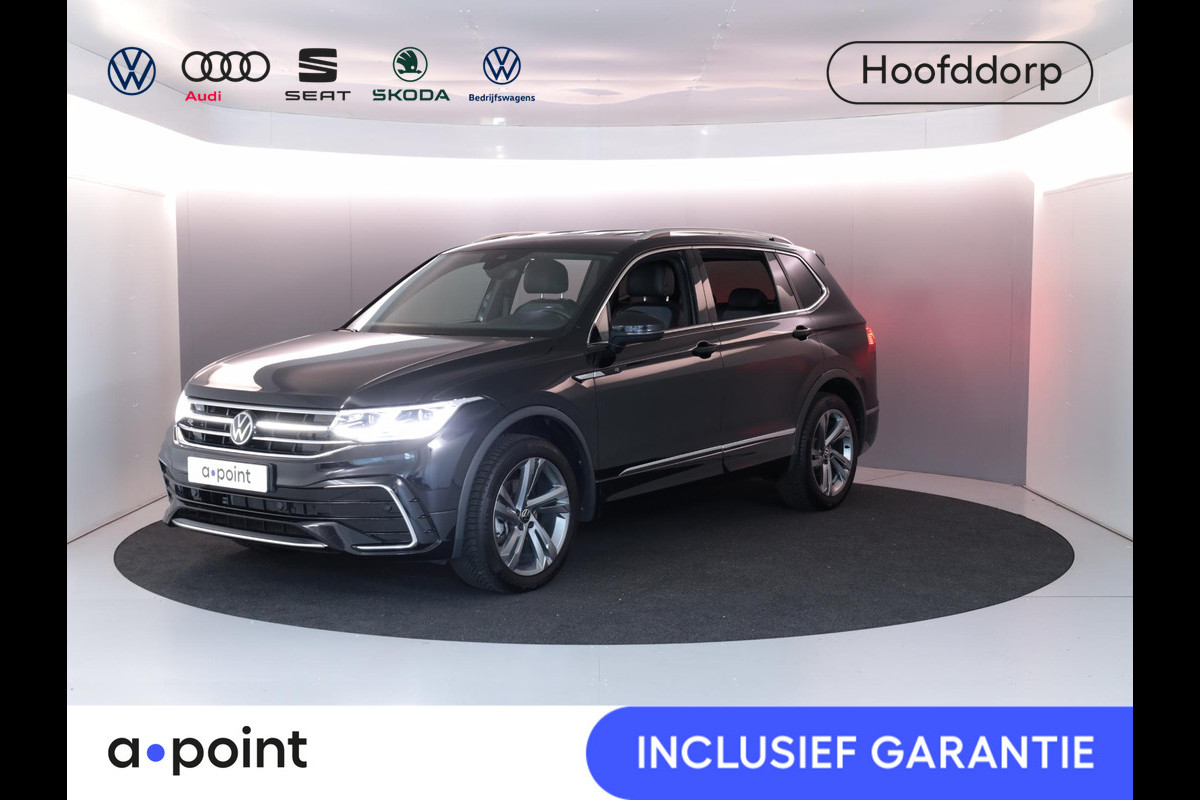 Volkswagen Tiguan Allspace 1.5 TSI R-Line Business 150 pk Automaat (DSG) | Verlengde garantie | Navigatie | Parkeersensoren | Matrix LED koplampen | Stoelverwarming | R-Line |