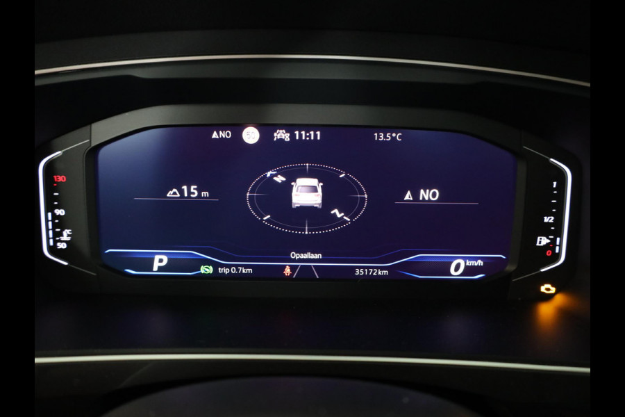 Volkswagen Tiguan Allspace 1.5 TSI R-Line Business 150 pk Automaat (DSG) | Verlengde garantie | Navigatie | Parkeersensoren | Matrix LED koplampen | Stoelverwarming | R-Line |