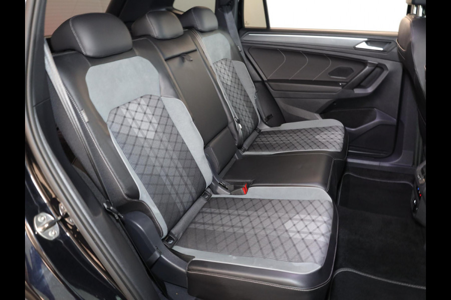 Volkswagen Tiguan Allspace 1.5 TSI R-Line Business 150 pk Automaat (DSG) | Verlengde garantie | Navigatie | Parkeersensoren | Matrix LED koplampen | Stoelverwarming | R-Line |