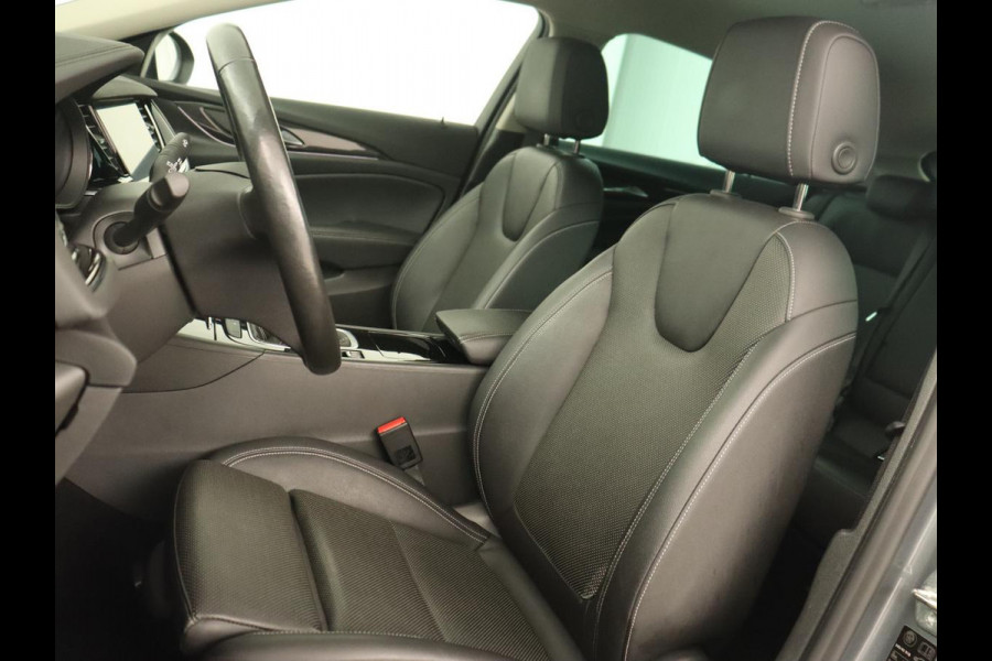 Opel Insignia 1.5 CDTI Ultimate | Leder | Trekhaak | Stoelverwarming | Matrix LED | Camera | Stuurverwarming | Carplay | Navigatie