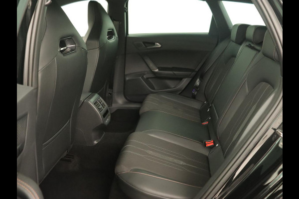 CUPRA Leon 1.4 e-Hybrid VZ | 245pk | Stoel & stuurverwarming | Adaptive cruise | Camera | Carplay | Navigatie | 19'' lichtmetalen velgen | Digital Cockpit | Sportstoelen | PHEV | Plug In