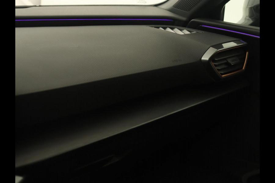 CUPRA Leon 1.4 e-Hybrid VZ | 245pk | Stoel & stuurverwarming | Adaptive cruise | Camera | Carplay | Navigatie | 19'' lichtmetalen velgen | Digital Cockpit | Sportstoelen | PHEV | Plug In