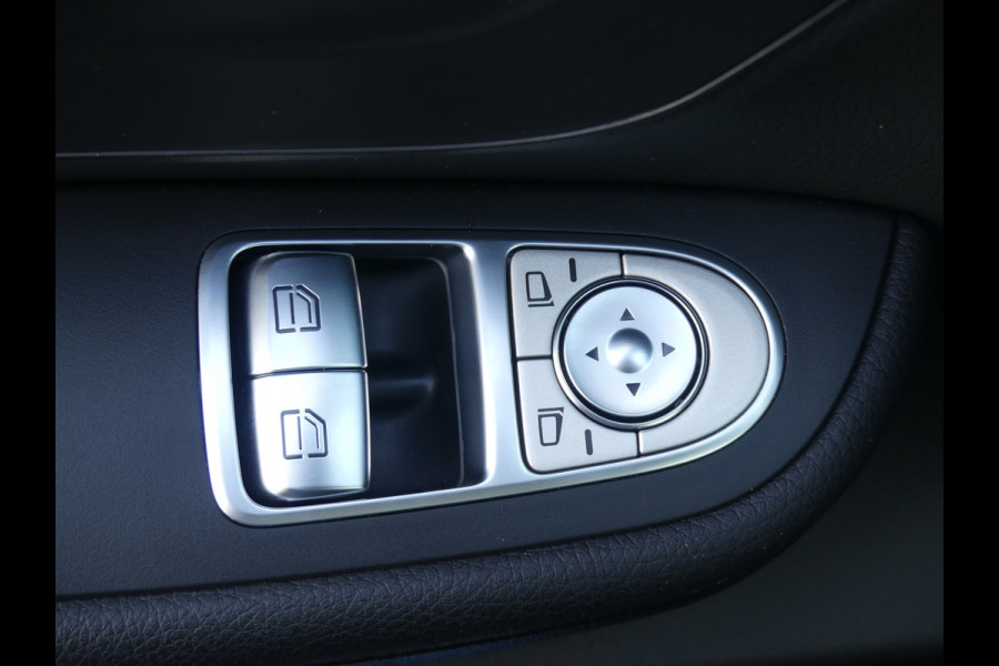 Mercedes-Benz V-Klasse 300d Lang Dubbel Cabine Led/Leer/Camera/Trekhaak