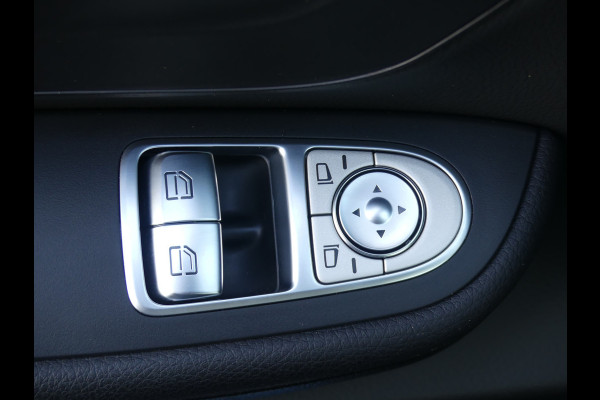 Mercedes-Benz V-Klasse 300d Lang Dubbel Cabine Led/Leer/Camera/Trekhaak