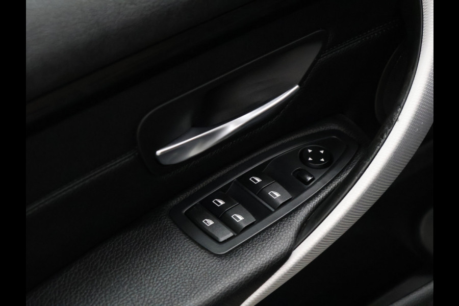BMW 4 Serie Gran Coupé 430i M Sport [SCHUIFKANTELDAK, AUTOMATISCHE ACHTERKLEP, APPLE CARPLAY, CRUISE CONTROL, PDC ACHTER, STOELVERWARMING, AUTOMATISCHE AIRCO, NIEUWSTAAT]
