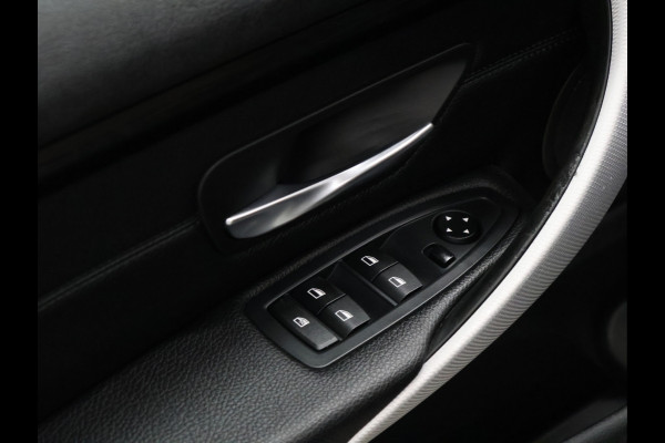BMW 4 Serie Gran Coupé 430i M Sport [SCHUIFKANTELDAK, AUTOMATISCHE ACHTERKLEP, APPLE CARPLAY, CRUISE CONTROL, PDC ACHTER, STOELVERWARMING, AUTOMATISCHE AIRCO, NIEUWSTAAT]