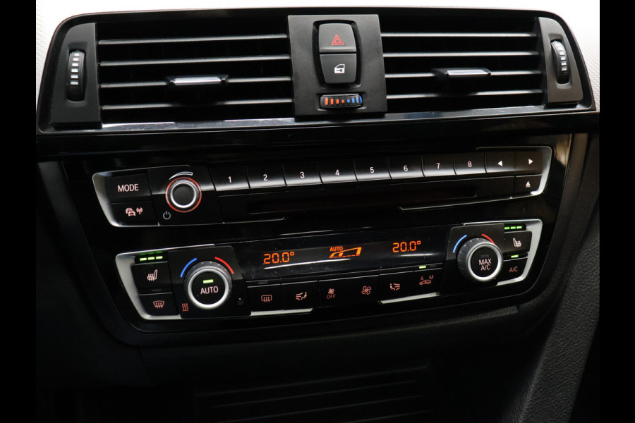 BMW 4 Serie Gran Coupé 430i M Sport [SCHUIFKANTELDAK, AUTOMATISCHE ACHTERKLEP, APPLE CARPLAY, CRUISE CONTROL, PDC ACHTER, STOELVERWARMING, AUTOMATISCHE AIRCO, NIEUWSTAAT]