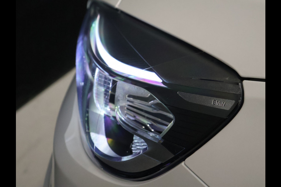 BMW 2 Serie Active Tourer 218i Centennial High Executive [HEAD-UP DISPLAY, GROOT NAVIGATIE, TREKHAAK, PDC V+A, CRUISE CONTROL, BLUETOOTH TELEFOON, STOELVERWARMING, AUTOMATISCHE AIRCO, NIEUWSTAAT]