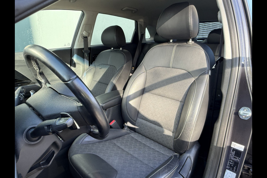 Kia Niro 1.6 GDi Hybrid DynamicLine | CLIMA | NAVI | CAMERA A | CARPLAY | PDC 2X | AD CRUISE | PRIVACY GLASS |