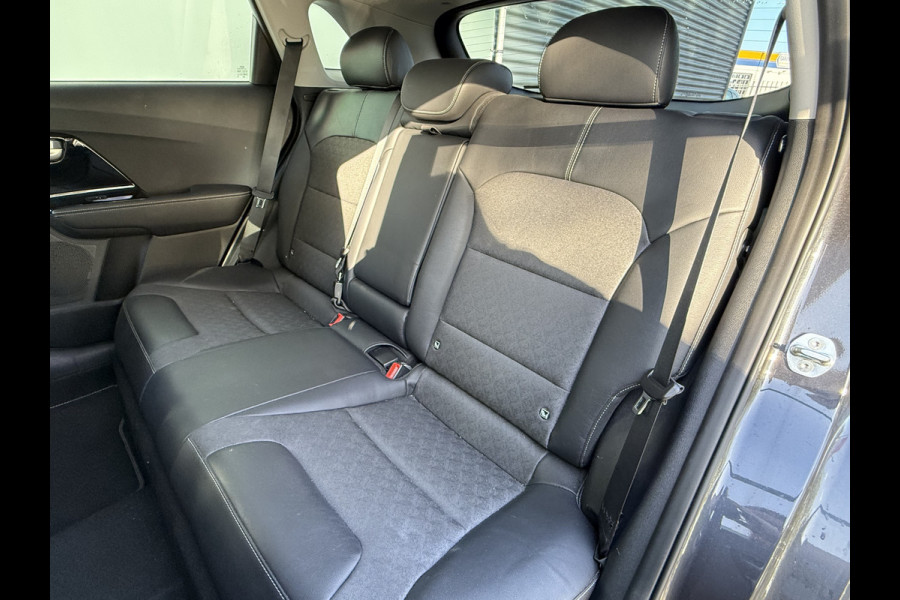 Kia Niro 1.6 GDi Hybrid DynamicLine | CLIMA | NAVI | CAMERA A | CARPLAY | PDC 2X | AD CRUISE | PRIVACY GLASS |