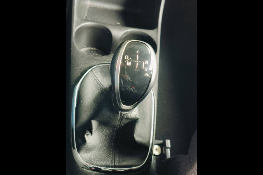 Opel KARL 1.0 Rocks Online Edition AUTOMAAT Rijklaar + 12 maanden Bovag-garantie Henk Jongen Auto's in Helmond,  al 50 jaar service zoals 't hoort!