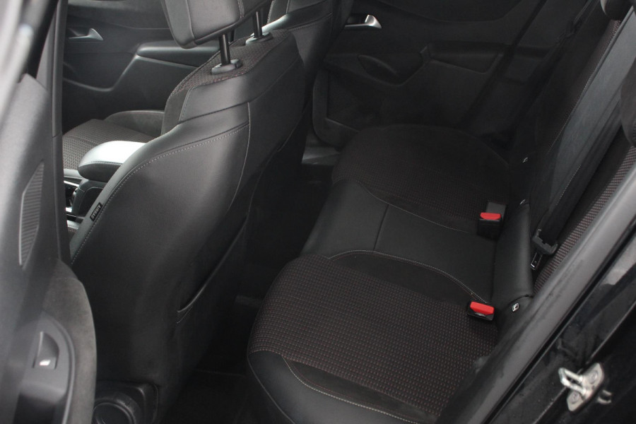 DS DS 3 Crossback 1.2 PureTech 130 PK Automaat Performance Line | Climate Control | Parkeer sensoren Achter | Lichtmetalen velgen