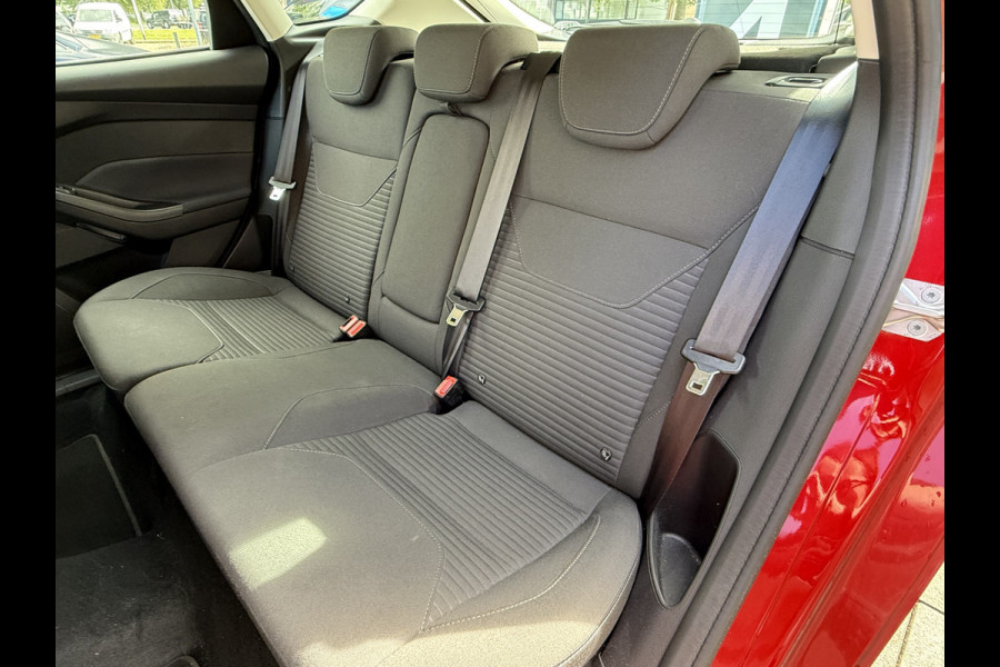 Ford Focus BWJ 2018 | 1.0 126PK Titanium | TREKHAAK | CAMERA  | CLIMA | NAVI | CARPLAY | SPORTSTOELEN | CRUISE | PDC 2X