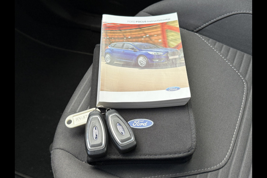 Ford Focus BWJ 2018 | 1.0 126PK Titanium | TREKHAAK | CAMERA  | CLIMA | NAVI | CARPLAY | SPORTSTOELEN | CRUISE | PDC 2X