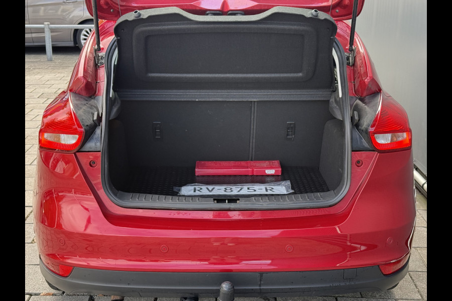 Ford Focus BWJ 2018 | 1.0 126PK Titanium | TREKHAAK | CAMERA  | CLIMA | NAVI | CARPLAY | SPORTSTOELEN | CRUISE | PDC 2X