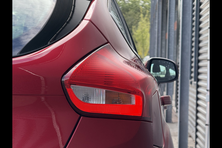 Ford Focus BWJ 2018 | 1.0 126PK Titanium | TREKHAAK | CAMERA  | CLIMA | NAVI | CARPLAY | SPORTSTOELEN | CRUISE | PDC 2X