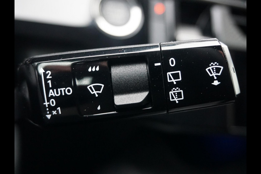 Peugeot 5008 1.2 Hybrid 145 Allure