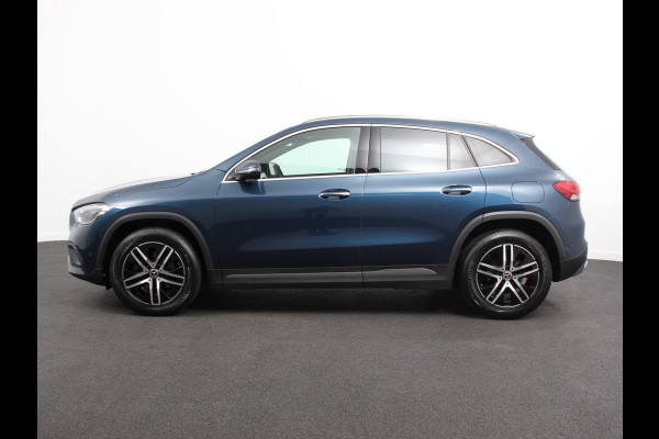 Mercedes-Benz GLA 200 163pk Automaat Progressive Mercedes-Benz GLA-klasse 200 Progressive | Panorama Dak | Navigatie | Camera | Cruise Control | LED Matrix | DAB | Memomy Stoel |