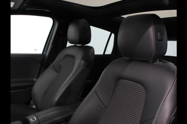 Mercedes-Benz GLA 200 163pk Automaat Progressive Mercedes-Benz GLA-klasse 200 Progressive | Panorama Dak | Navigatie | Camera | Cruise Control | LED Matrix | DAB | Memomy Stoel |