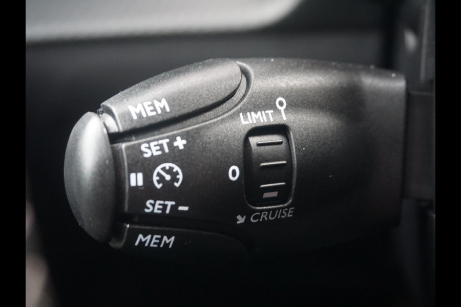 Peugeot 2008 1.2 PureTech Allure Pack Afn. Trekhaak