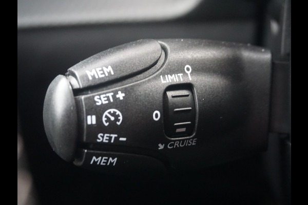 Peugeot 2008 1.2 PureTech Allure Pack Afn. Trekhaak