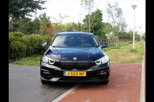 BMW 1-serie 118i Executive Edition | Apple Carplay | Cruise Control | Parkeersensoren | Automaat |