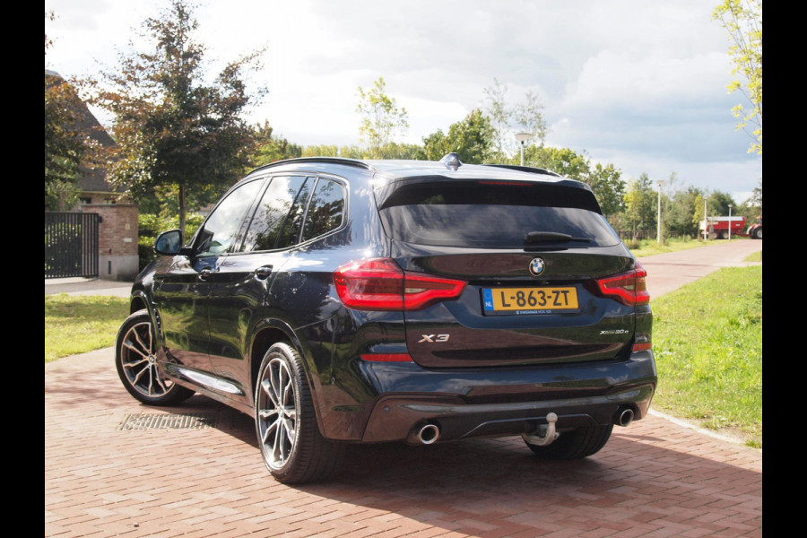 BMW X3 xDrive30e Business Edition Plus | M-Pakket | 360* Camera | Trekhaak | NL-Auto | Plug-in Hybride |