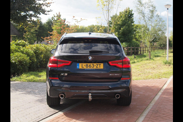 BMW X3 xDrive30e Business Edition Plus | M-Pakket | 360* Camera | Trekhaak | NL-Auto | Plug-in Hybride |