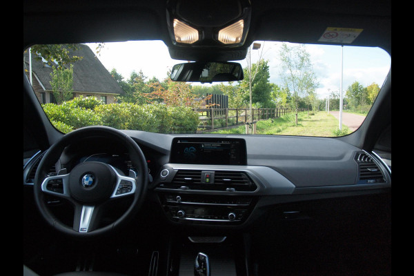 BMW X3 xDrive30e Business Edition Plus | M-Pakket | 360* Camera | Trekhaak | NL-Auto | Plug-in Hybride |