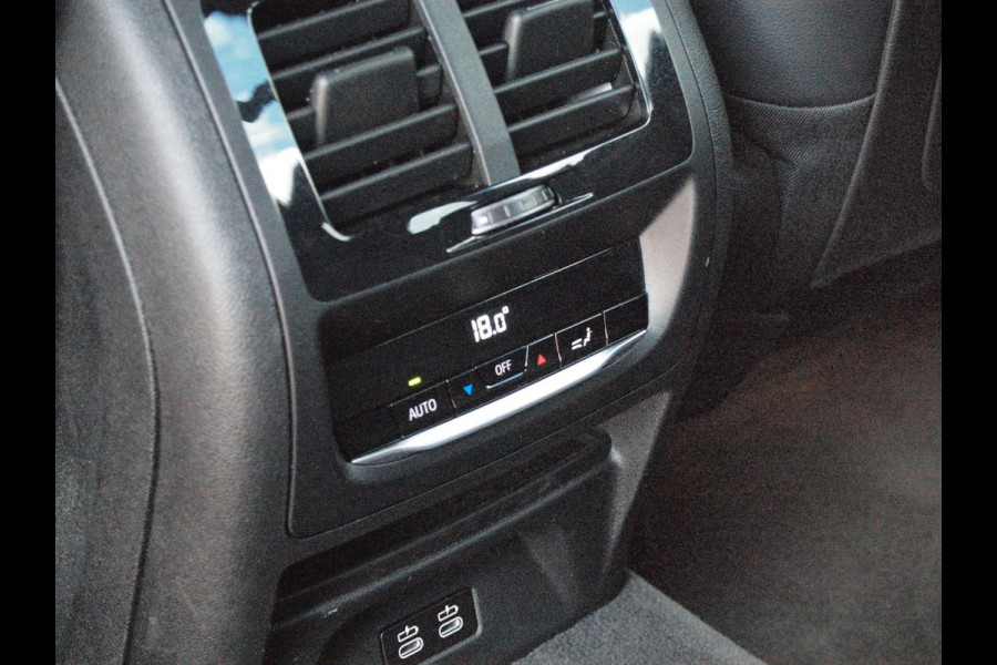 BMW X3 xDrive30e Business Edition Plus | M-Pakket | 360* Camera | Trekhaak | NL-Auto | Plug-in Hybride |