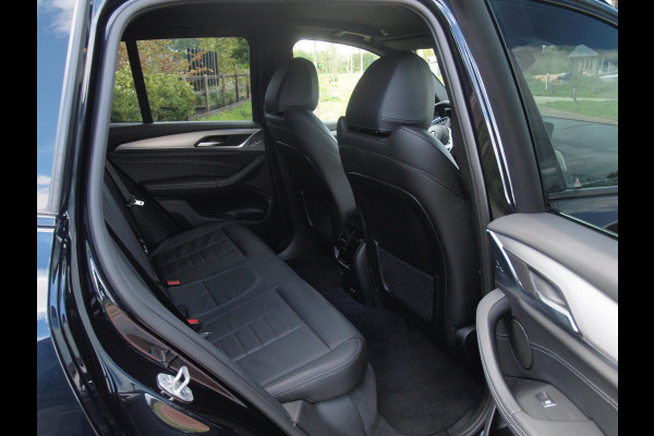 BMW X3 xDrive30e Business Edition Plus | M-Pakket | 360* Camera | Trekhaak | NL-Auto | Plug-in Hybride |