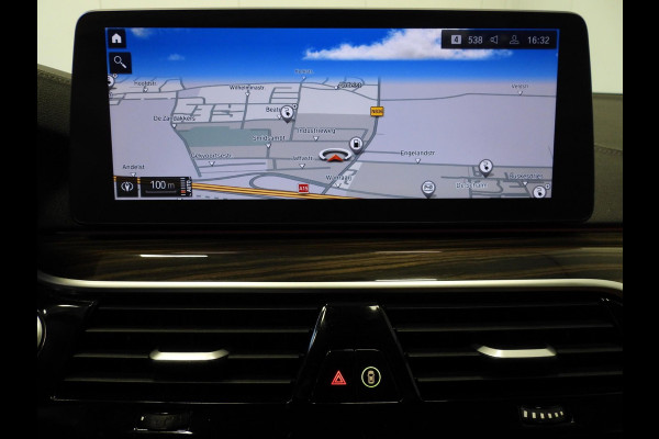 BMW 5 Serie Touring 530e Luxury Line NAVI/LEER/LASER LED/TREKH./18"LMV! BMW 5 Serie Touring 530e Luxury Line NAVI/LEER/LASER LED/TREKH./18"LMV!