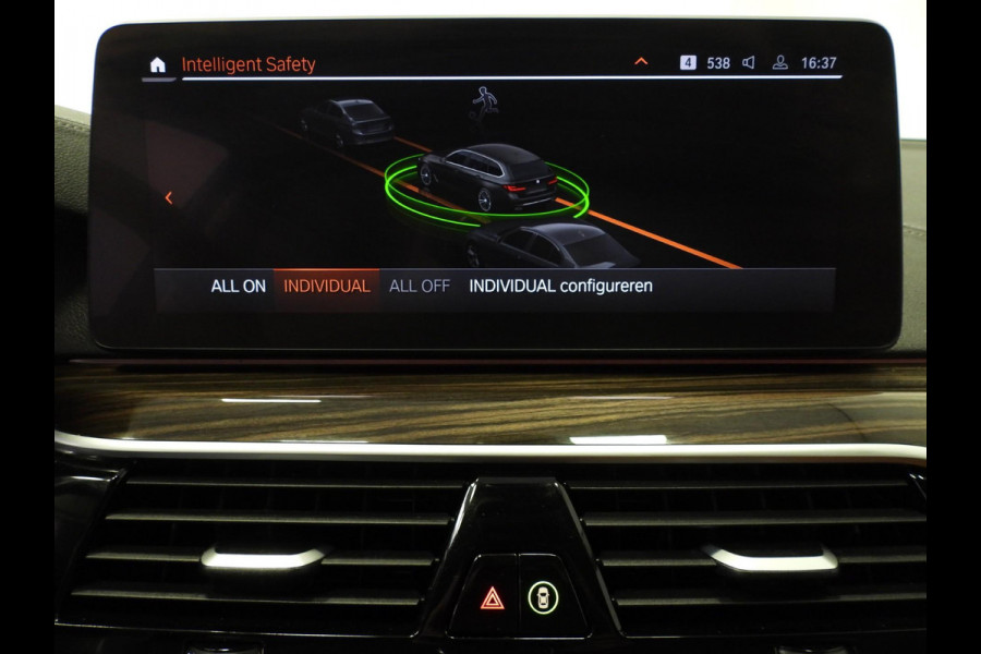 BMW 5 Serie Touring 530e Luxury Line NAVI/LEER/LASER LED/TREKH./18"LMV! BMW 5 Serie Touring 530e Luxury Line NAVI/LEER/LASER LED/TREKH./18"LMV!