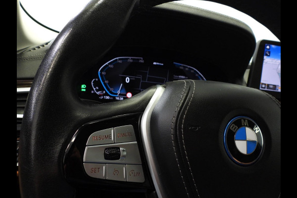 BMW 5 Serie Touring 530e Luxury Line NAVI/LEER/LASER LED/TREKH./18"LMV! BMW 5 Serie Touring 530e Luxury Line NAVI/LEER/LASER LED/TREKH./18"LMV!