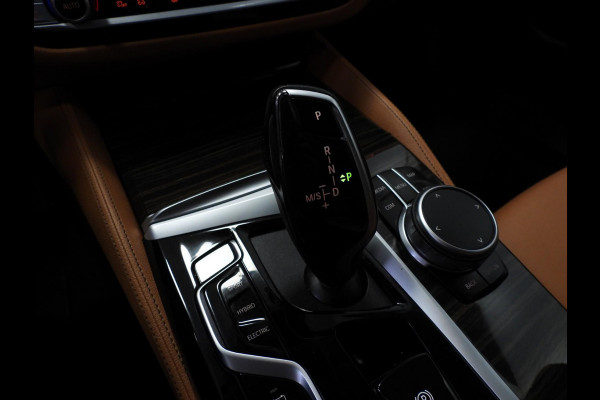 BMW 5 Serie Touring 530e Luxury Line NAVI/LEER/LASER LED/TREKH./18"LMV! BMW 5 Serie Touring 530e Luxury Line NAVI/LEER/LASER LED/TREKH./18"LMV!