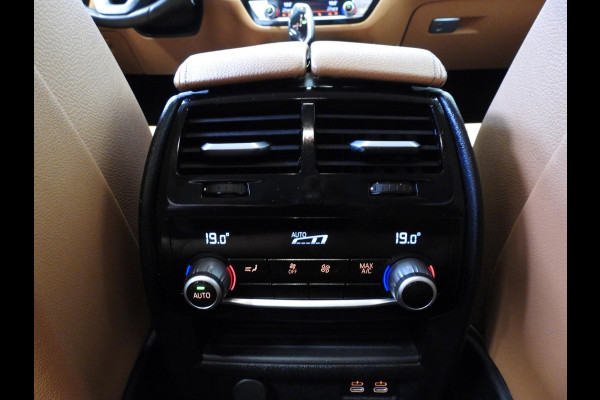 BMW 5 Serie Touring 530e Luxury Line NAVI/LEER/LASER LED/TREKH./18"LMV! BMW 5 Serie Touring 530e Luxury Line NAVI/LEER/LASER LED/TREKH./18"LMV!