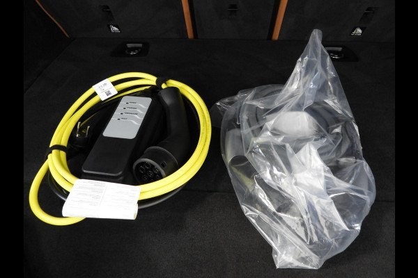 BMW 5 Serie Touring 530e Luxury Line NAVI/LEER/LASER LED/TREKH./18"LMV! BMW 5 Serie Touring 530e Luxury Line NAVI/LEER/LASER LED/TREKH./18"LMV!