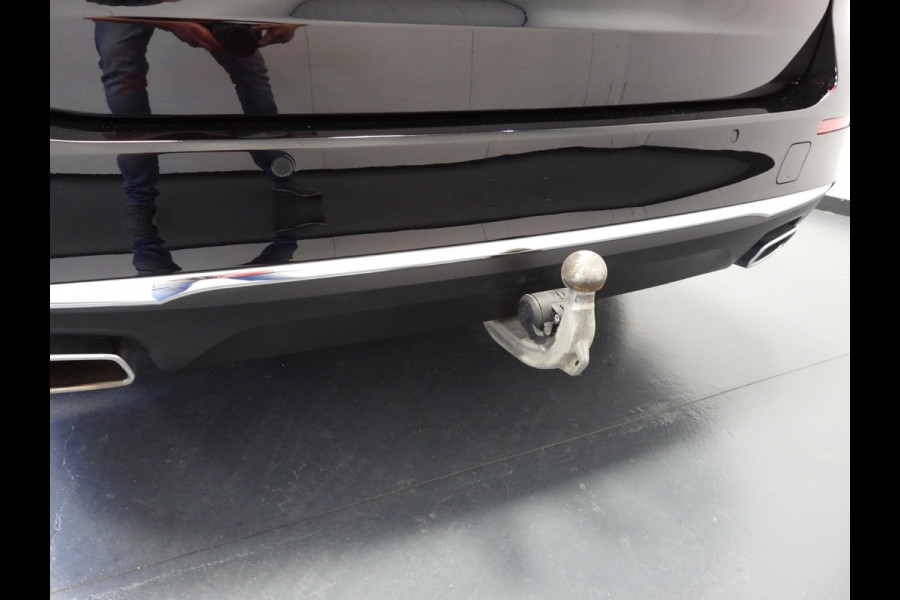 BMW 5 Serie Touring 530e Luxury Line NAVI/LEER/LASER LED/TREKH./18"LMV! BMW 5 Serie Touring 530e Luxury Line NAVI/LEER/LASER LED/TREKH./18"LMV!