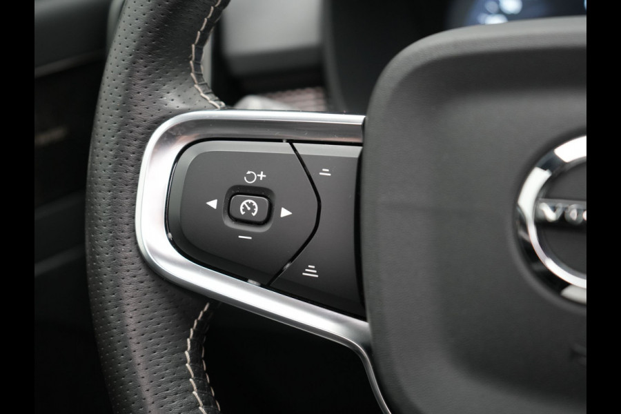 Volvo XC40 T4 Recharge R-Design Plug In Hybrid 211pk Dealer O.H PHEV | Panodak | 360 Camera | Harman Kardon Sound | Adaptive Cruise | Alcantara Sportstoelen Verwarmd | Apple Carplay | Keyless | Blis | Stuur Verwarmd | Navigatie | Virtual | DAB |