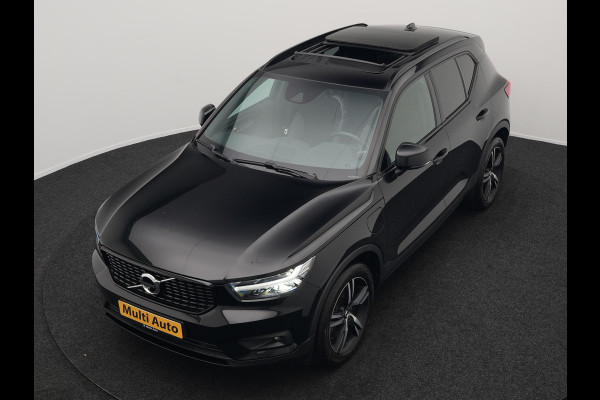 Volvo XC40 T4 Recharge R-Design Plug In Hybrid 211pk Dealer O.H PHEV | Panodak | 360 Camera | Harman Kardon Sound | Adaptive Cruise | Alcantara Sportstoelen Verwarmd | Apple Carplay | Keyless | Blis | Stuur Verwarmd | Navigatie | Virtual | DAB |