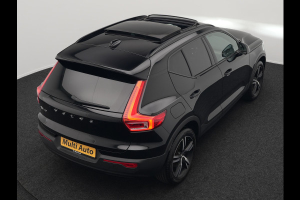 Volvo XC40 T4 Recharge R-Design Plug In Hybrid 211pk Dealer O.H PHEV | Panodak | 360 Camera | Harman Kardon Sound | Adaptive Cruise | Alcantara Sportstoelen Verwarmd | Apple Carplay | Keyless | Blis | Stuur Verwarmd | Navigatie | Virtual | DAB |