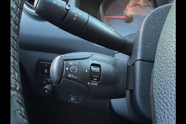 Citroën Berlingo BWJ 2017 | 1.2PT 111PK XTR | CLIMA | NAVI | STOELVERW. | TREKHAAK | CRUISE | PDC | DONKER GLAS |