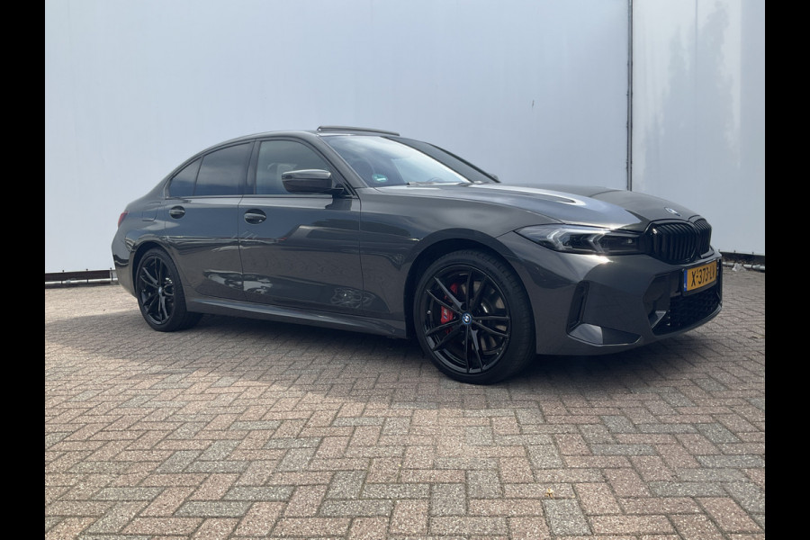 BMW 3-serie 330e xDrive Nieuwstaat Open dak Harman/kordon Elec. t-haak Sportstoelen Headup BMW 3-serie 330e xDrive Nieuwstaat Open dak Harman/kordon Elec. t-haak Sportstoelen Headup