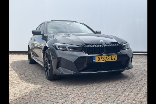 BMW 3-serie 330e xDrive Nieuwstaat Open dak Harman/kordon Elec. t-haak Sportstoelen Headup BMW 3-serie 330e xDrive Nieuwstaat Open dak Harman/kordon Elec. t-haak Sportstoelen Headup