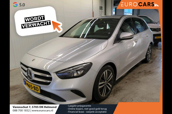 Mercedes-Benz B-Klasse 180 Business Solution Luxury Auto. Trekhaak Navigatie Camera Parkeersensoren Cruise Control Elektrische achterklep Stoelverwarming Virtual Cockpit Leder Climate Control
