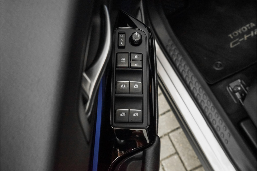 Toyota C-HR 1.8 Hybrid Bi-Tone Leder Camera Navi 1e Eig Dealeronderhouden